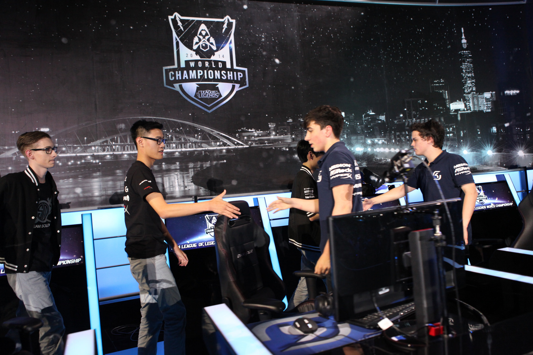 2XKO游戏首发疑虑解答：优化承诺与长期更新计划